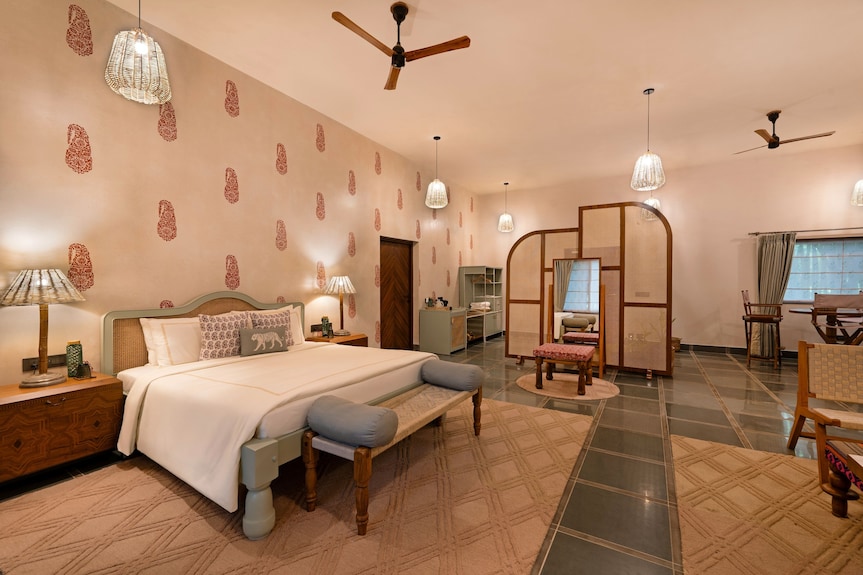 Standard Couple Room (Non-AC) at Dream Project in Dandeli